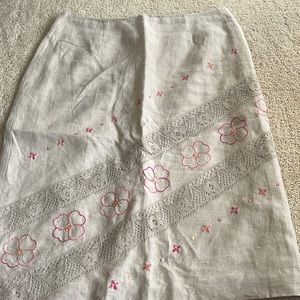 skirt with embroidered and sequin flowers